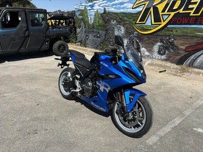 2025 Suzuki GSX-8R - Photo 1