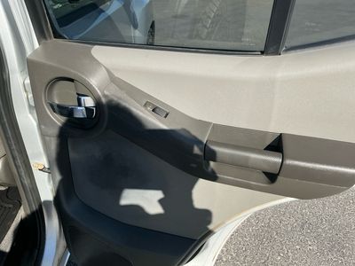2013 Nissan Xterra — photo 19 view