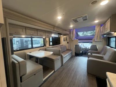 2023 Thor Motor Coach PASADENA — photo 12 view