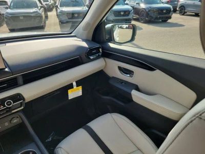 2026 Honda Pilot — photo 15 view