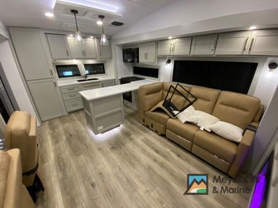2026 Brinkley Model Z - Photo 7