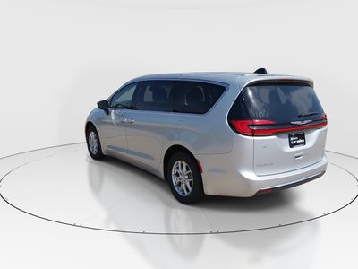 2024 Chrysler Pacifica — detail view