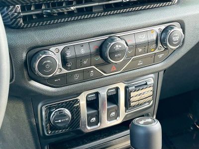 2024 Jeep Wrangler — photo 15 view