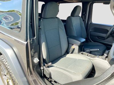 2024 Jeep Wrangler — photo 26 view