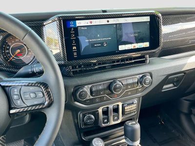 2024 Jeep Wrangler — photo 14 view