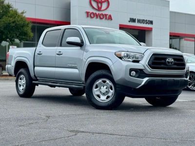 2022 Toyota Tacoma - Photo 2