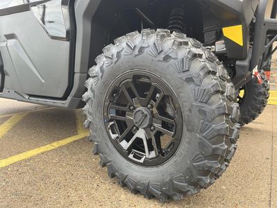 2025 Can-Am Defender MAX Lone Star Cab HD10 - Photo 15