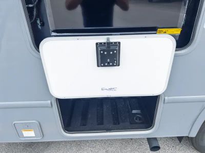 2027 Thor Motor Coach QUANTUM — photo 22 view