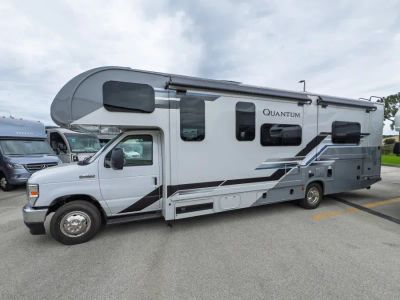 2027 Thor Motor Coach QUANTUM — photo 25 view