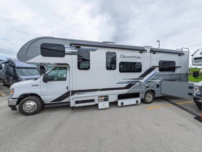 2027 Thor Motor Coach QUANTUM — photo 26 view