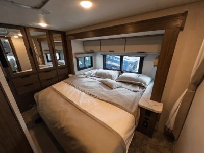2027 Thor Motor Coach QUANTUM — photo 14 view