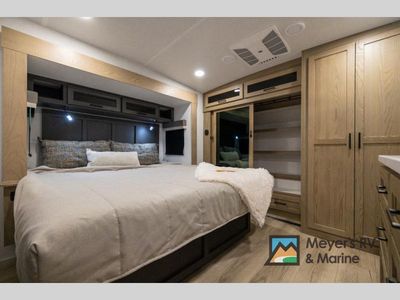 2026 Forest River RV Rockwood Signature - Photo 12