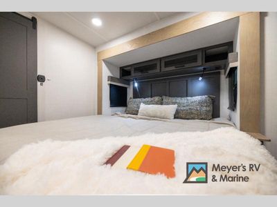 2026 Forest River RV Rockwood Signature - Photo 9