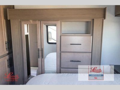 2026 Cougar 290RLS - Photo 9
