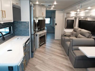 2026 Fleetwood BOUNDER - Photo 5