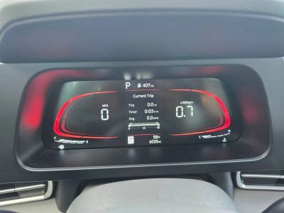 2025 Hyundai Elantra - Photo 7
