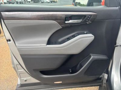 2021 Toyota Highlander - Photo 6
