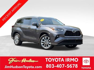 2023 Toyota Highlander Limited — front three-quarter view