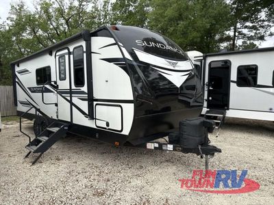 2022 Heartland Sundance Ultra Lite - Photo 9