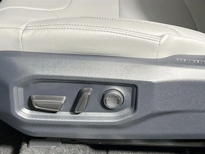 2026 Toyota Tundra 4WD — photo 13 view
