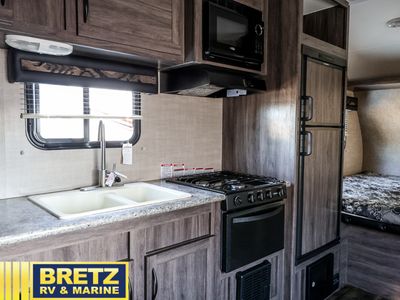 2019 Pacific Coachworks Powerlite - Photo 9