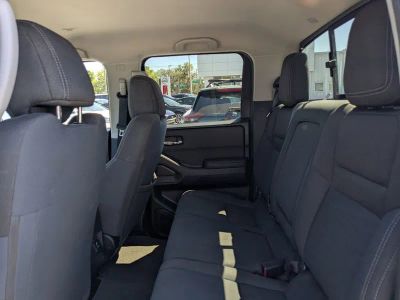 2023 Nissan Frontier — photo 10 view