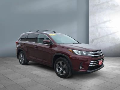 2017 Toyota Highlander - Photo 8