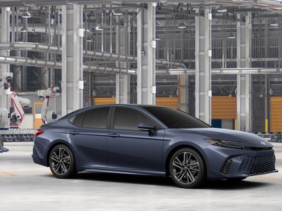 2026 Toyota Camry - Photo 14