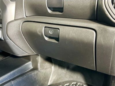 2025 Chevrolet Silverado 2500HD — photo 29 view