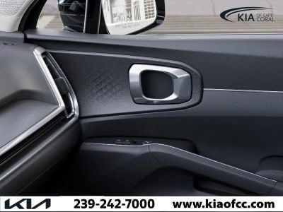 2026 Kia Sorento — photo 9 view