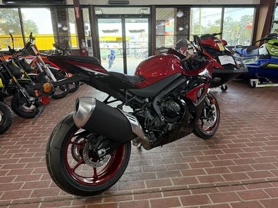 2025 Suzuki GSX-R1000 - Photo 9