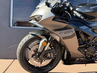 2026 Kawasaki Ninja ZX-6R - Photo 7