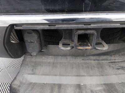 2023 Chevrolet Suburban — photo 16 view