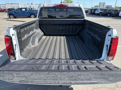 2026 Chevrolet Colorado — photo 12 view