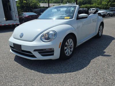 2018 Volkswagen Beetle Convertible — side profile view
