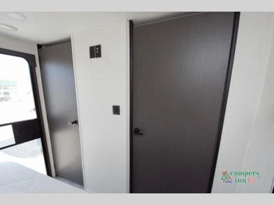 2027 Forest River RV Westbrook Luxury - Photo 39