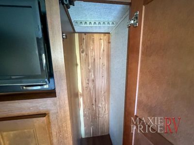 2018 Forest River Forester - Photo 24