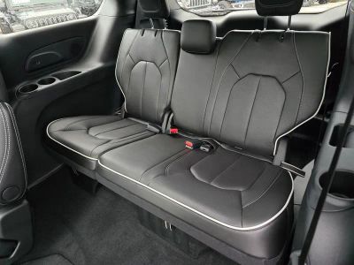 2026 Chrysler Pacifica — photo 31 view