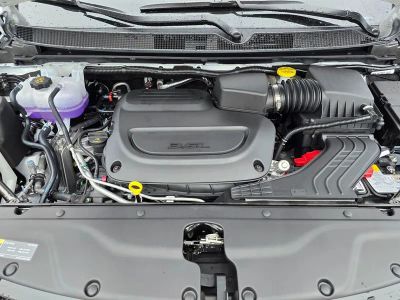 2026 Chrysler Pacifica — photo 12 view