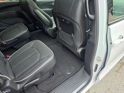 2026 Chrysler Pacifica — photo 33 view