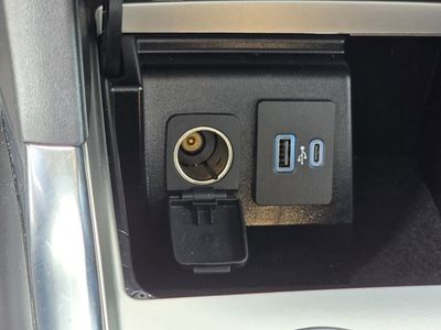 2022 Ford Explorer - Photo 21