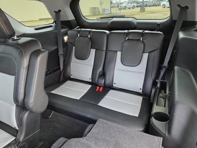 2022 Ford Explorer - Photo 17