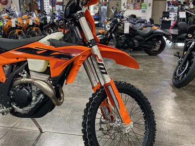 2025 KTM 350 XC-F - Photo 11