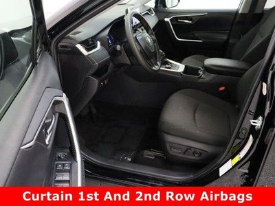 2025 Toyota RAV4 AWD — photo 14 view
