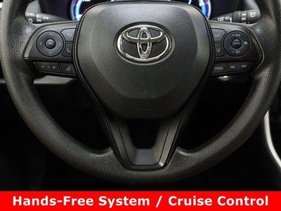 2025 Toyota RAV4 AWD — photo 24 view
