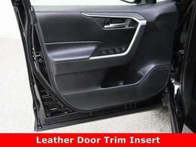 2025 Toyota RAV4 AWD — photo 12 view