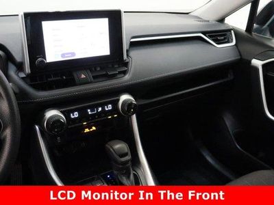 2025 Toyota RAV4 AWD — photo 16 view