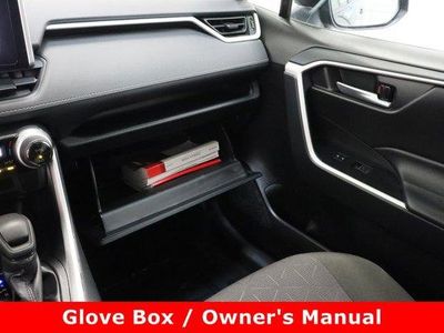 2025 Toyota RAV4 AWD — photo 23 view