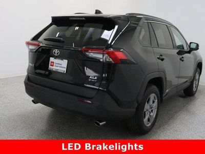 2025 Toyota RAV4 AWD — photo 7 view
