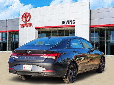 2022 Hyundai Elantra - Photo 4